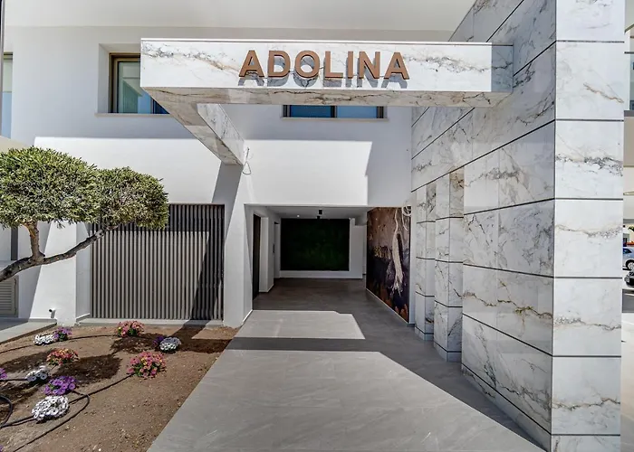 Adolina Apartments By Ezoria Villas